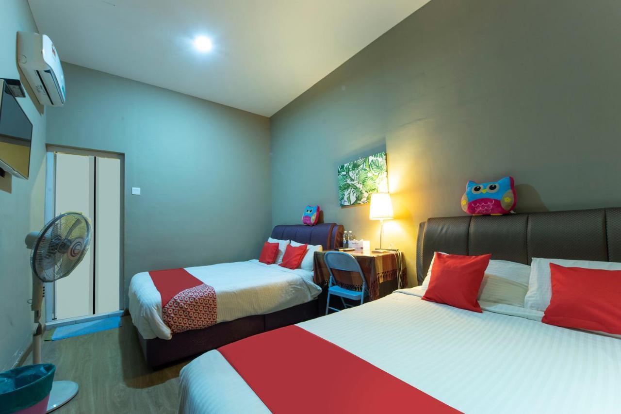 Oyo 90231 Hotel By The Park Plt Johor Bahru Esterno foto