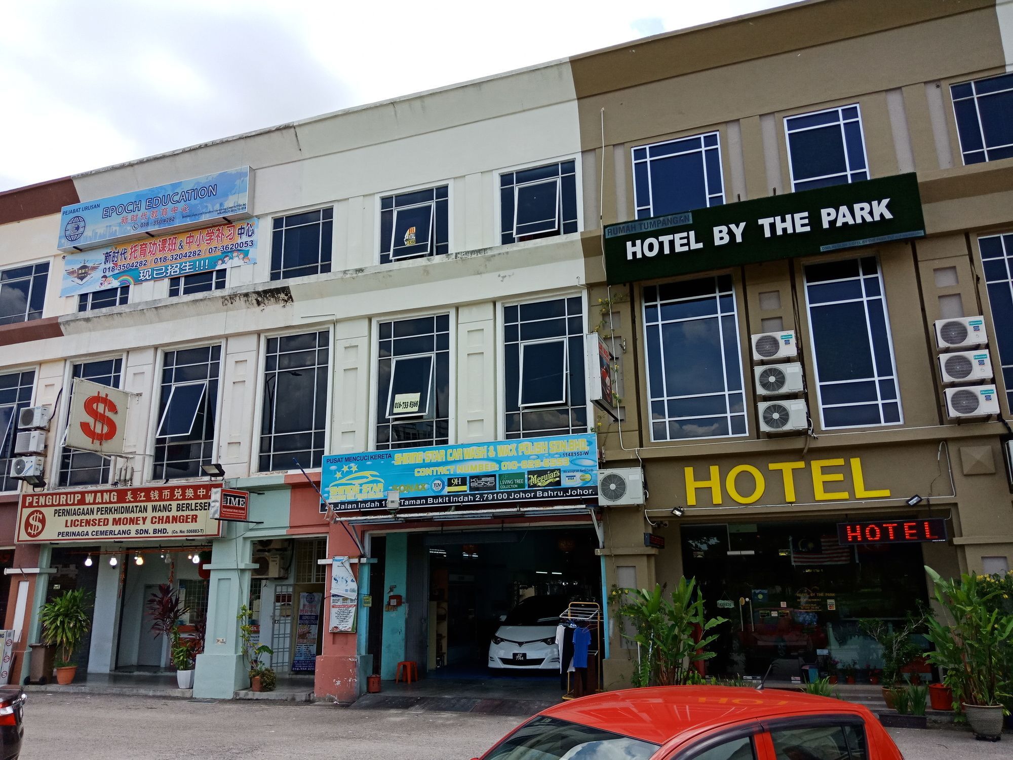Oyo 90231 Hotel By The Park Plt Johor Bahru Esterno foto